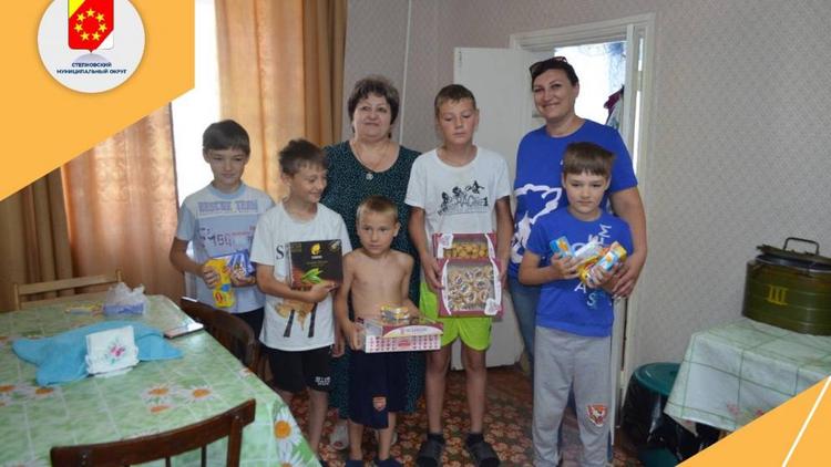 Волонтёры Степновского округа опекают беженцев из Мариуполя
