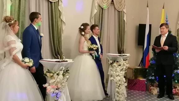 В Ставрополе две пары зарегистрировали брак в новогоднюю ночь