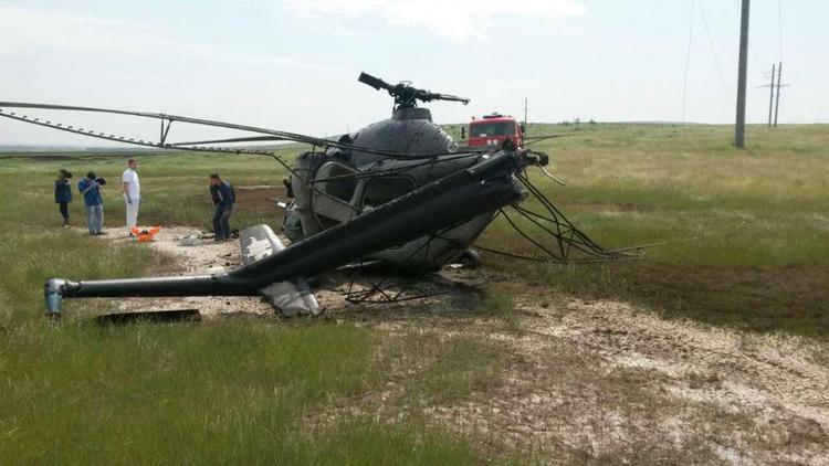 Причиной крушения вертолета на Ставрополье предполагают ошибку пилота