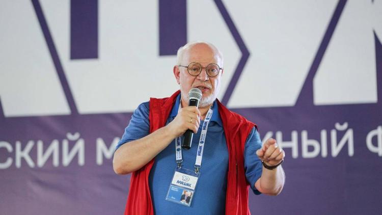 Михаил Федотов разъяснил машуковцам закон «об оскорблении власти»