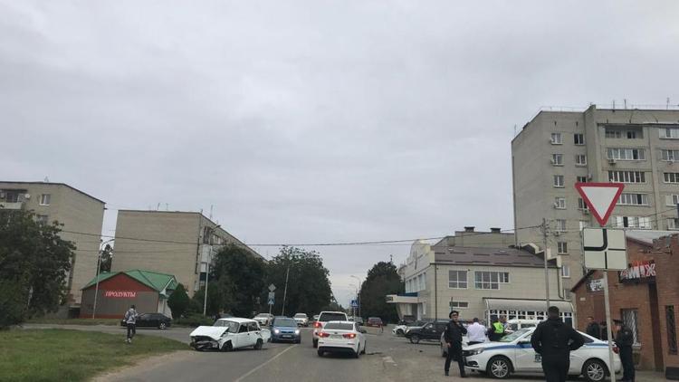На Ставрополье в аварии пострадал водитель-подросток без прав