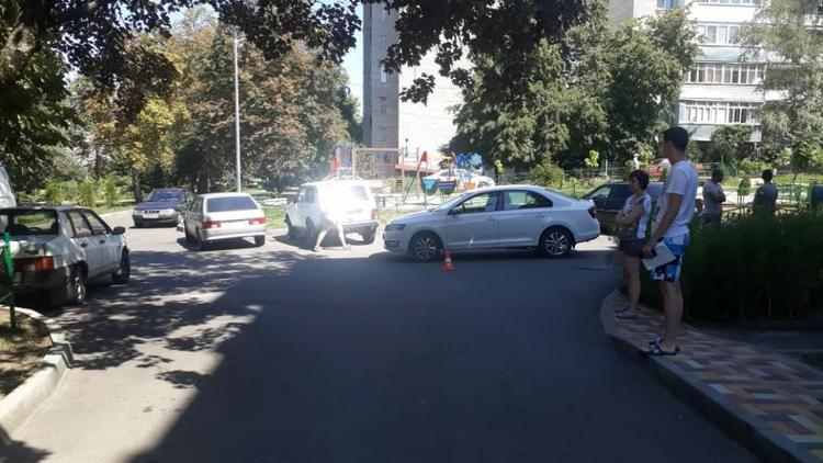 Ребёнка на самокате сбила иномарка в Ставрополе