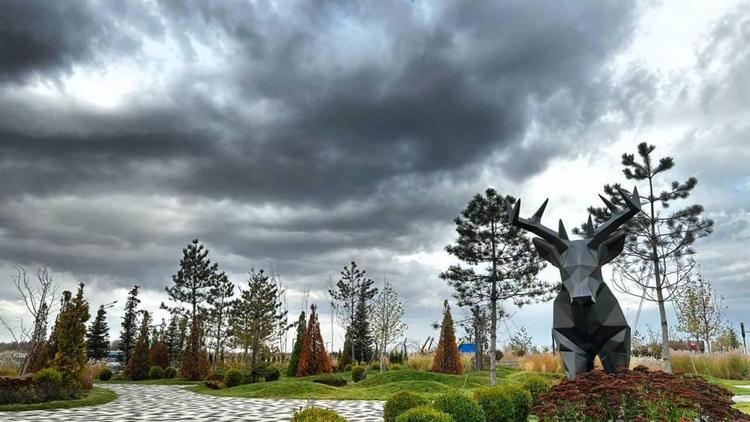 Штормовое предупреждение из-за ливня, грозы и града объявили на Ставрополье