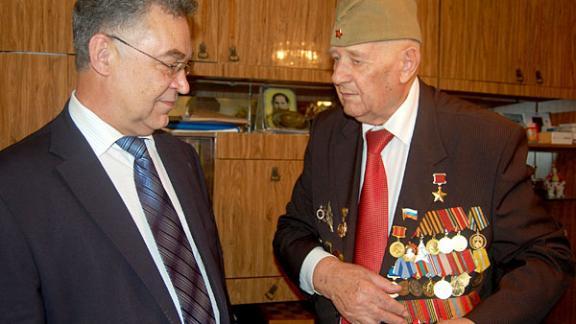 Герой Советского Союза, ветеран из Невинномысска Владимир Ткачев отметил день рождения