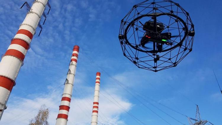 На Невинномысской ГРЭС работу промышленных альпинистов выполняет воздушный дрон