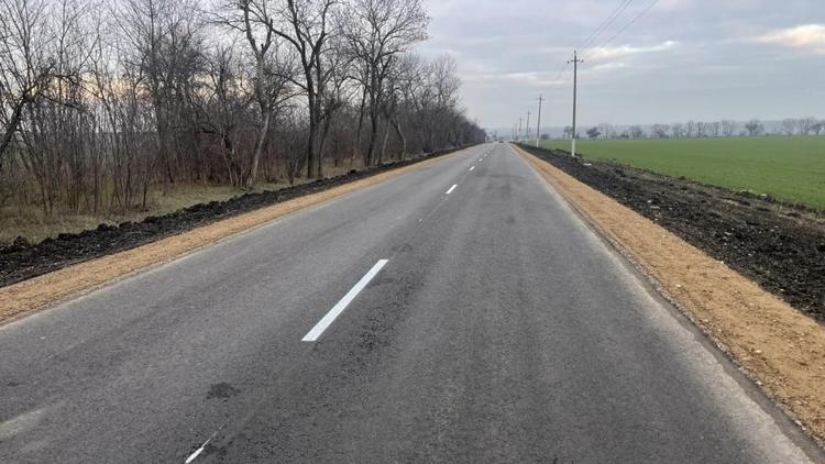 В Новоалександровском округе Ставрополья завершили программу ремонта ключевой дороги