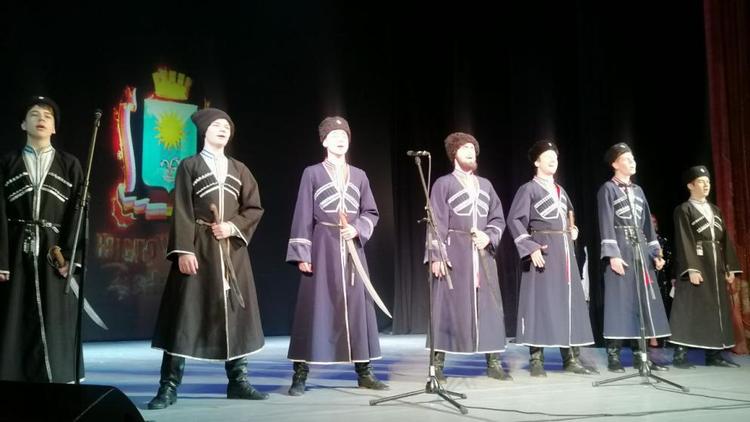 Более 300 тысяч рублей собрали для бойцов СВО на благотворительном концерте в Кисловодске 