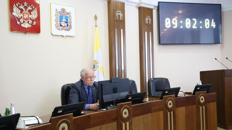 Депутаты Ставрополья разберутся с начислением платы за вывоз ТКО в Александровском округе