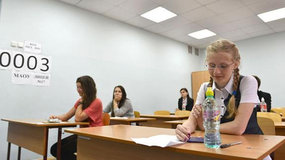 Первые Единые государственные экзамены сдали на Ставрополье школьники
