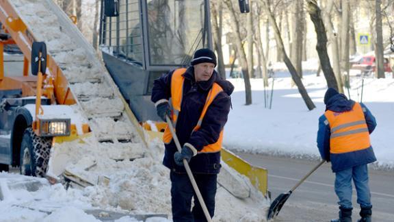 Глава Пятигорска поблагодарил предпринимателей за снегоуборочную технику